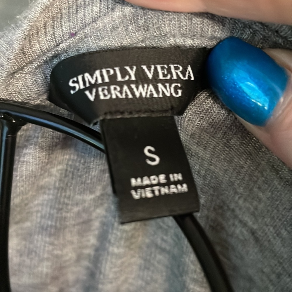 Simply vera Wang scoop, neck, three-quarter sleeve top - Picture 5 of 6